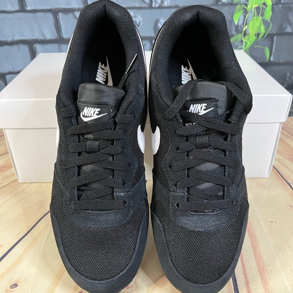 Nike MD Runner 2 - Picture 7 of 11